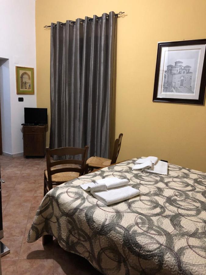 Bed And Breakfast Family Palazzo Stillitano Stilo Exterior foto